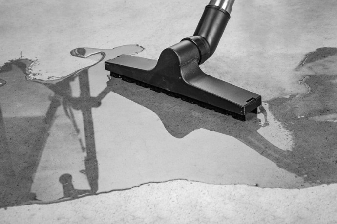 Odkurzacz przemysłowy Graphite 59g607 - zbieranie wody