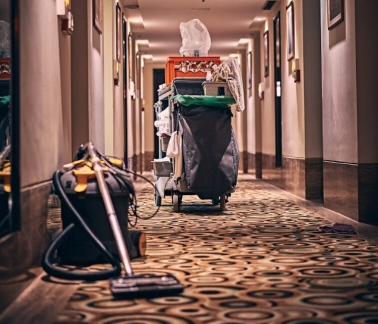 Odkurzacz przemysłowy w hotelu