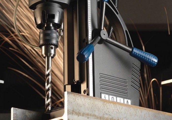 Wiertarka magnetyczna Evolution EVOMAG 42 w warsztacie 