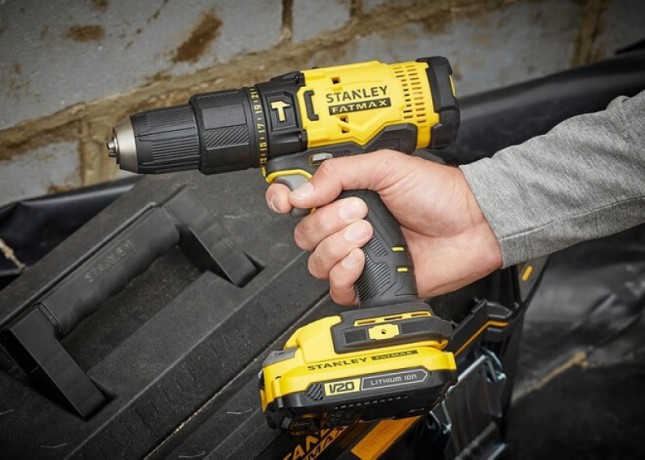 Wiertarko-wkrętarka Stanley FATMAX V20 SFMCD711C2K-QW