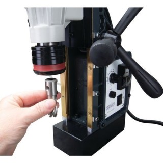 Wiertarka magnetyczna Optimum DM 50 V - zakładanie wiertła
