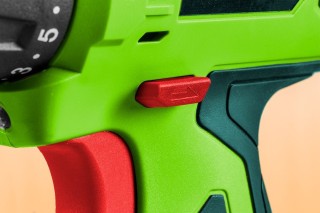 Wiertarko-wkrętarka akumulatorowa VERTO 52G291 - zmiana kierunku obrotów